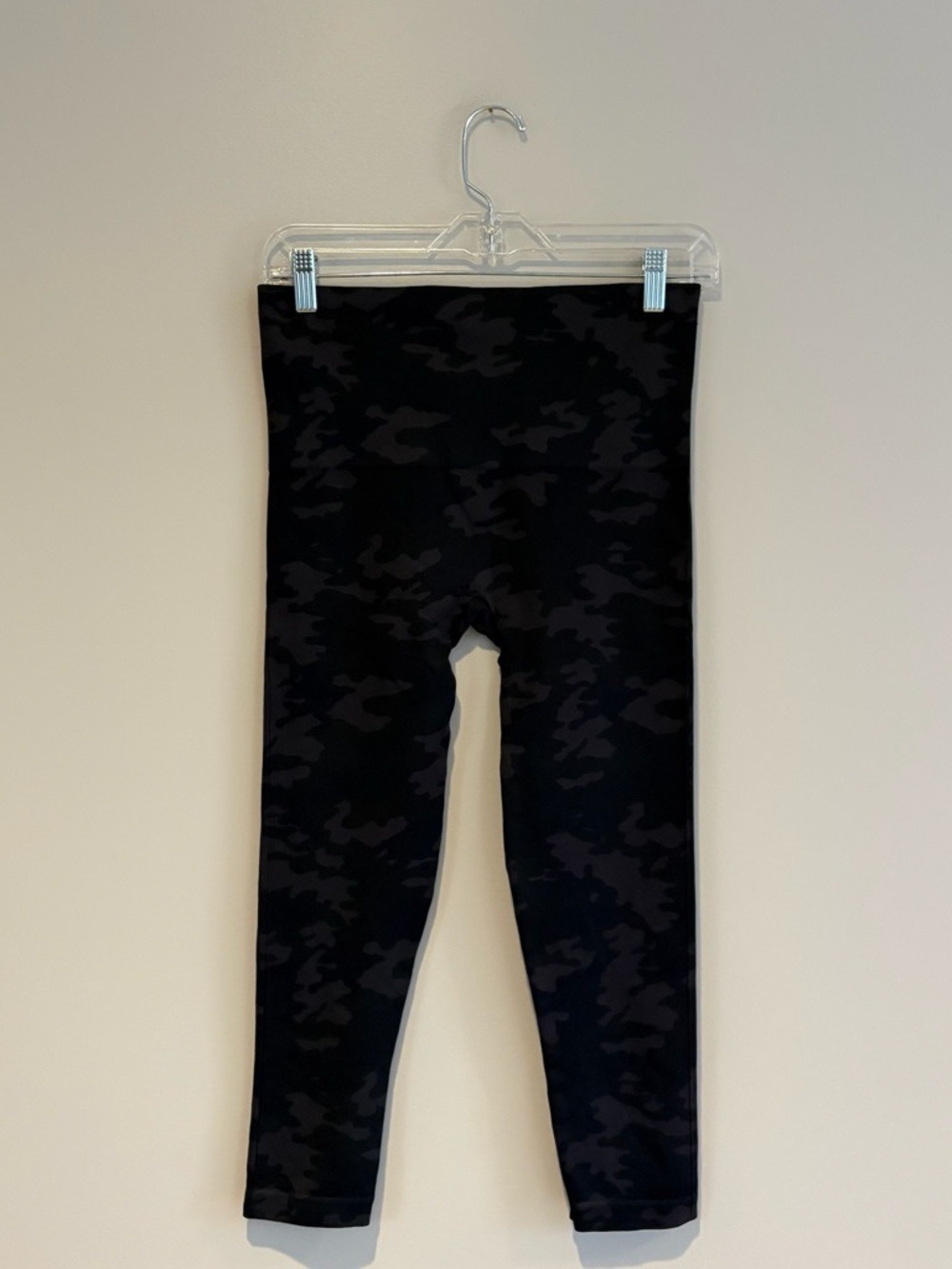 SPANX Black Camo High-Waist Leggings - Picture 1 of 6